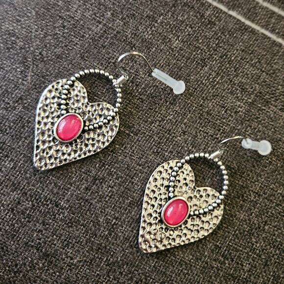 Boutique Textured Silver-Tone Heart-Shaped Earrings w/ Hot Pink Stone - Picture 3 of 6